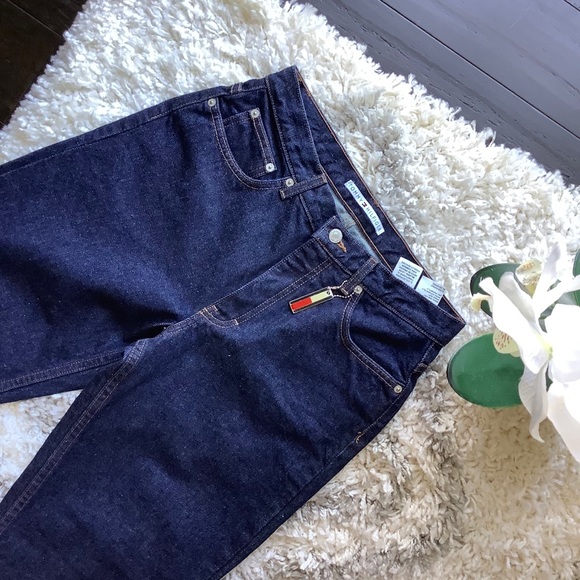 Tommy Hilfiger Dark Blue Vintage Style Jeans - Picture 1 of 8
